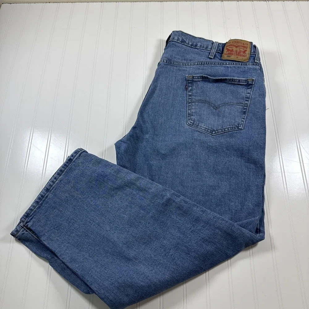 Levi's 550 Jeans Men's Size W46xL30 Blue Straight Leg MidRise MediumWash 5Pocket